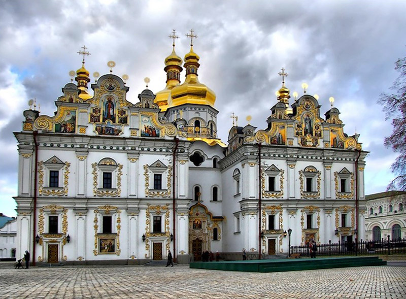 Реставрація Успенського собору в Києві. 2000